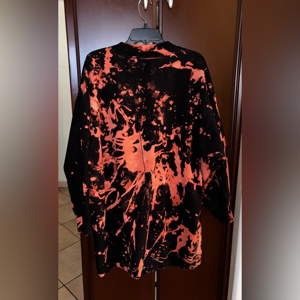 lululemon athletica Black and Orange Crew Neck Sweater